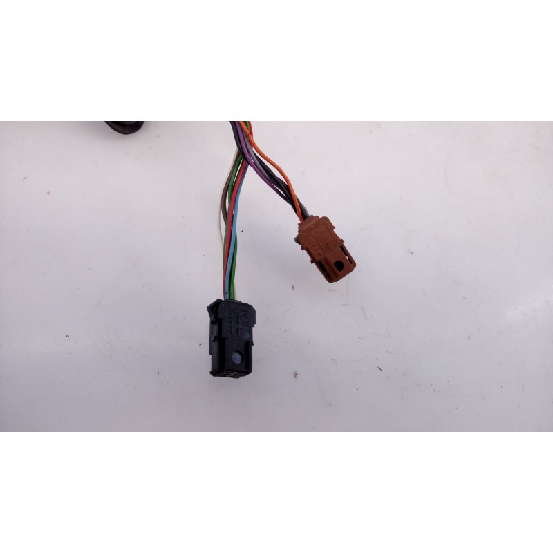 Recambio de retrovisor derecho electrico para peugeot 5008 referencia OEM IAM   