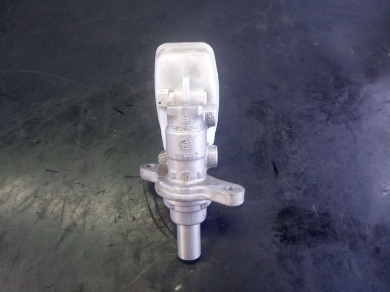 Recambio de bomba freno para mitsubishi l 200 diamant edition 4wd referencia OEM IAM 815492  