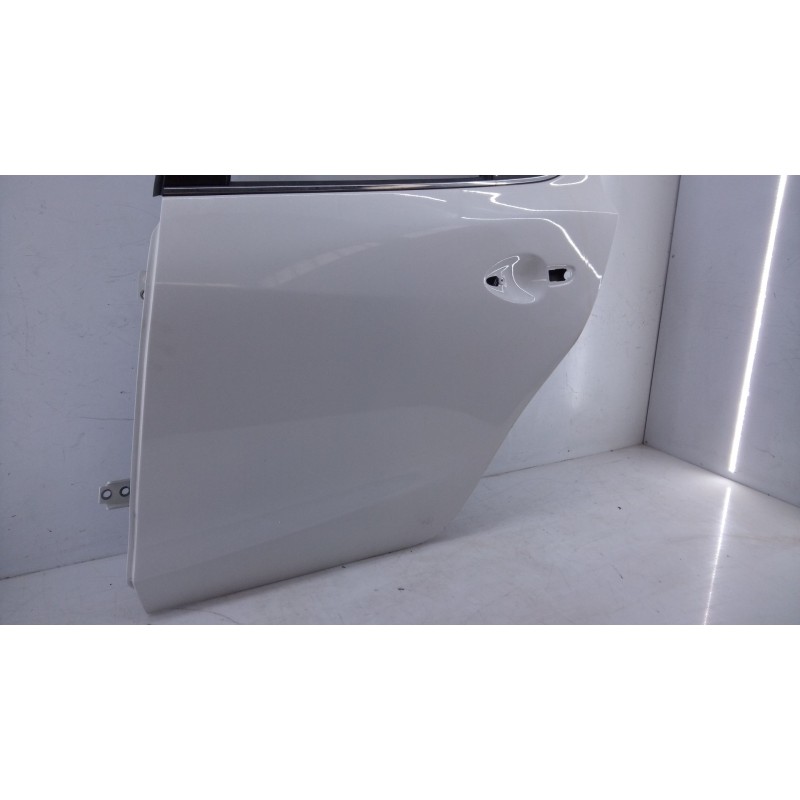 Recambio de puerta trasera izquierda para mazda 3 lim. () evolution referencia OEM IAM   