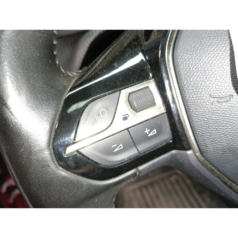 Recambio de volante para peugeot 208 ii (ub_, up_, uw_, uj_) 1.2 puretech 100 referencia OEM IAM   