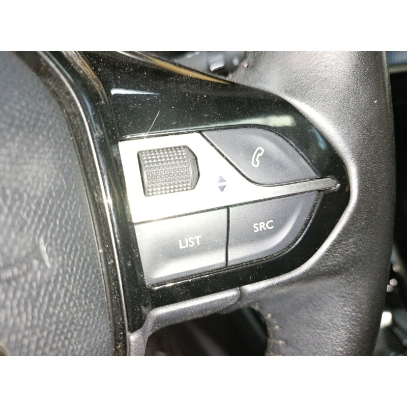 Recambio de volante para peugeot 208 ii (ub_, up_, uw_, uj_) 1.2 puretech 100 referencia OEM IAM   