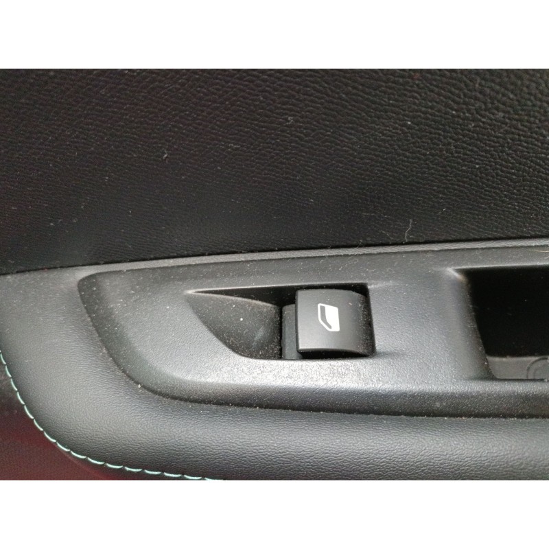 Recambio de mando elevalunas trasero derecho para peugeot 208 ii (ub_, up_, uw_, uj_) 1.2 puretech 100 referencia OEM IAM   