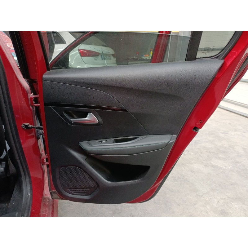 Recambio de guarnecido puerta trasera derecha para peugeot 208 ii (ub_, up_, uw_, uj_) 1.2 puretech 100 referencia OEM IAM   