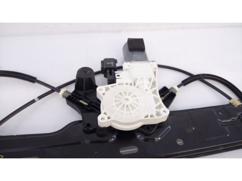 Recambio de elevalunas delantero izquierdo para land rover range rover evoque (l551) 2.0 d165 referencia OEM IAM C39790101  