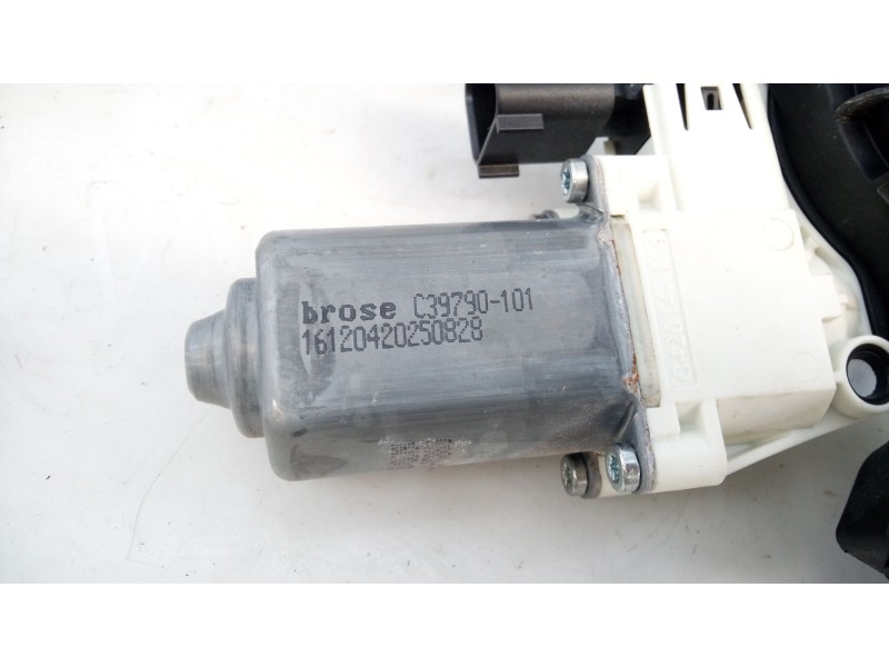 Recambio de elevalunas delantero izquierdo para land rover range rover evoque (l551) 2.0 d165 referencia OEM IAM C39790101  