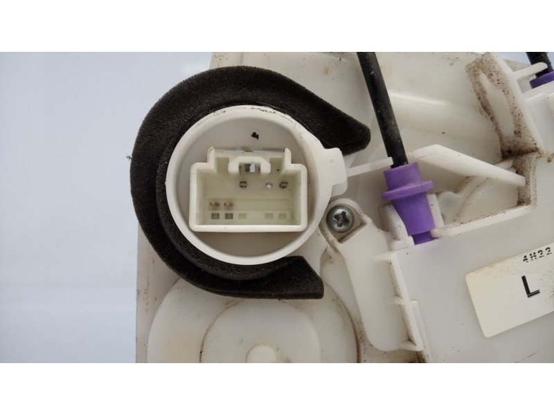 Recambio de cerradura puerta trasera izquierda para mazda 3 lim. () evolution referencia OEM IAM   