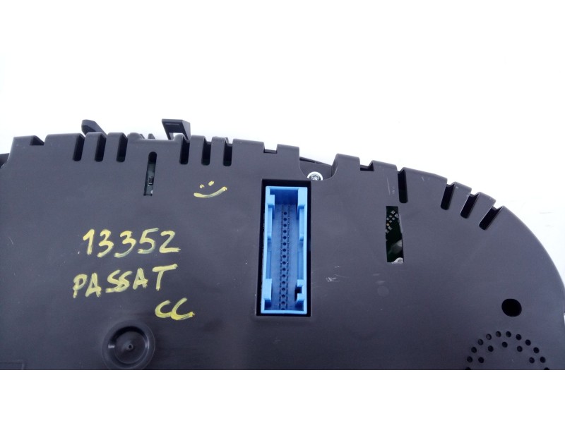 Recambio de cuadro instrumentos para volkswagen passat cc passat cc referencia OEM IAM 3C892087A  