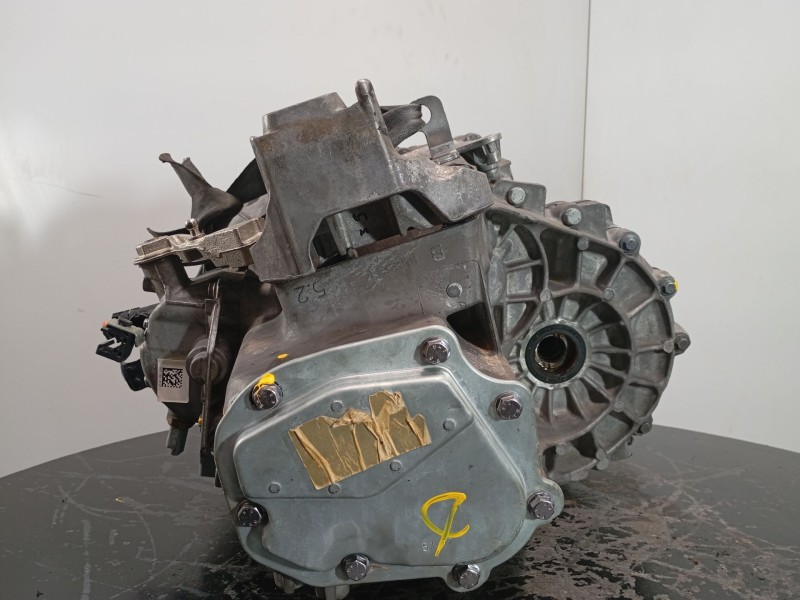 Recambio de caja cambios para peugeot 3008 gt line referencia OEM IAM 20EA78  
