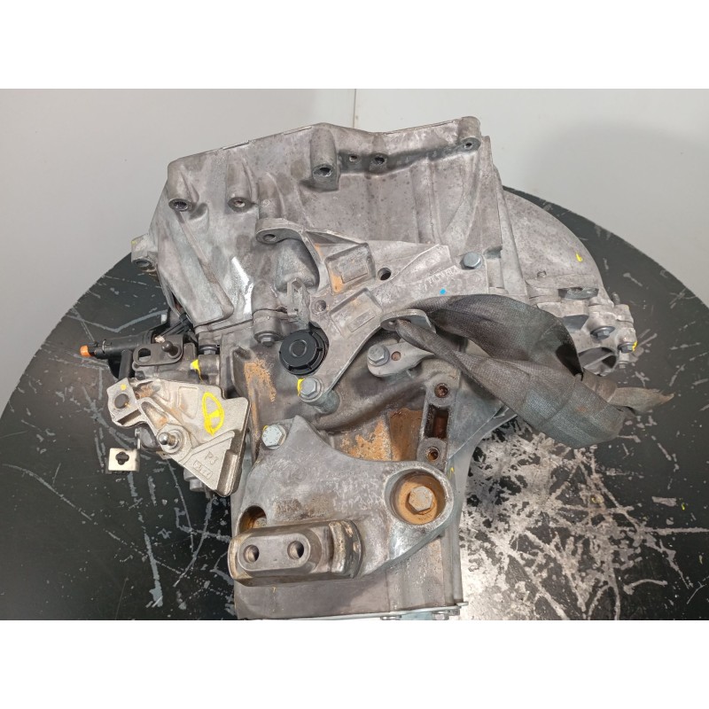 Recambio de caja cambios para peugeot 3008 gt line referencia OEM IAM 20EA78  