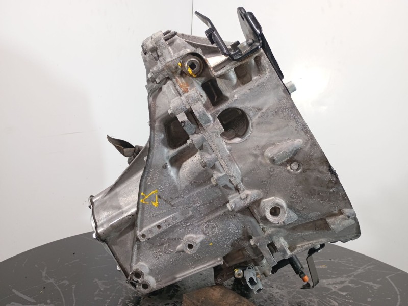 Recambio de caja cambios para peugeot 3008 gt line referencia OEM IAM 20EA78  