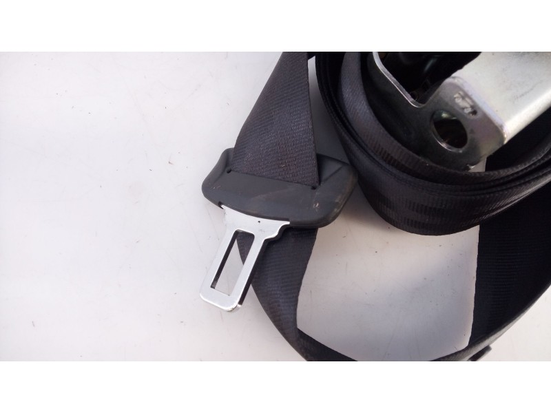Recambio de cinturon seguridad trasero izquierdo para land rover range rover velar referencia OEM IAM 631752900C  