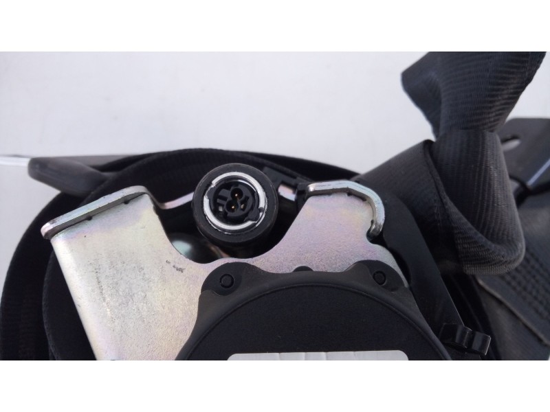 Recambio de cinturon seguridad trasero izquierdo para land rover range rover velar referencia OEM IAM 631752900C  