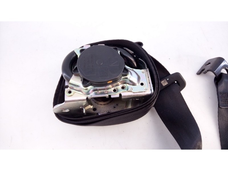 Recambio de cinturon seguridad trasero izquierdo para land rover range rover velar referencia OEM IAM 631752900C  