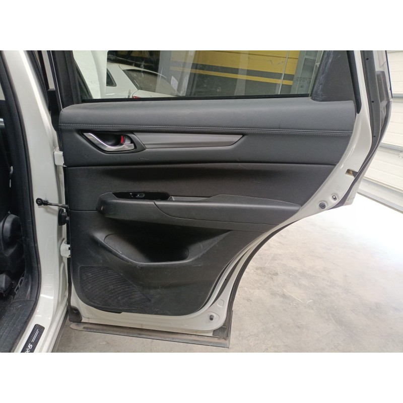 Recambio de guarnecido puerta trasera derecha para mazda cx-5 (kf) 2.2 d referencia OEM IAM   