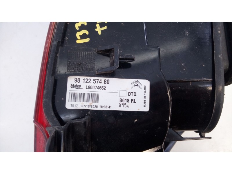 Recambio de piloto trasero derecho para citroën c3 iii (sx) 1.2 puretech 82 referencia OEM IAM 9812257480  