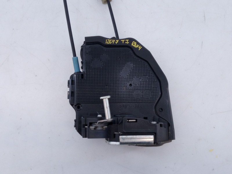 Recambio de cerradura puerta trasera izquierda para toyota rav 4 advance referencia OEM IAM A046693  