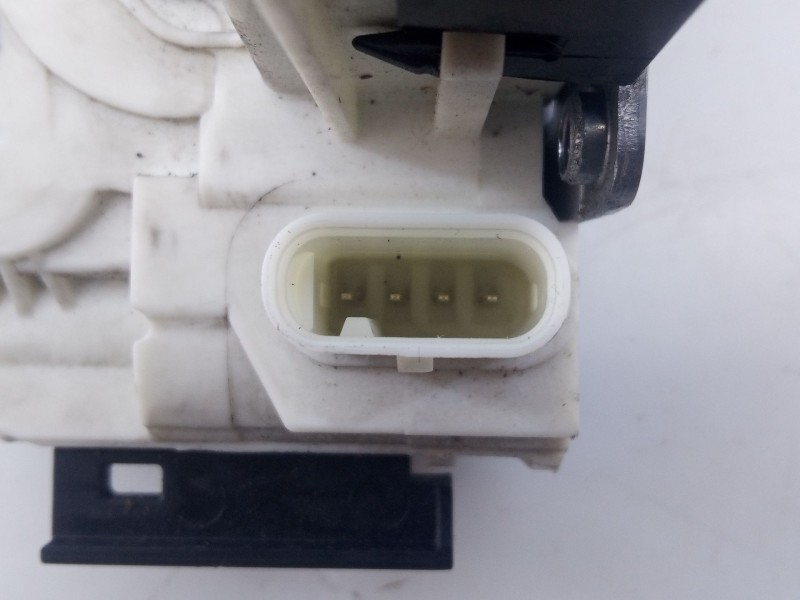 Recambio de cerradura puerta trasera izquierda para mercedes-benz clase gla (w156) cross activity referencia OEM IAM   