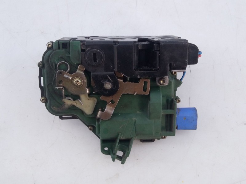 Recambio de cerradura puerta trasera derecha para seat ibiza (6l1) cool referencia OEM IAM 3B4839016AG  