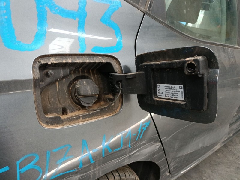 Recambio de tapa exterior combustible para seat ibiza v (kj1, kjg) 1.0 referencia OEM IAM   