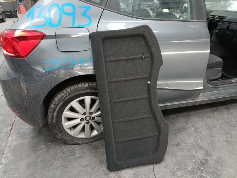 Recambio de bandeja trasera para seat ibiza v (kj1, kjg) 1.0 referencia OEM IAM   