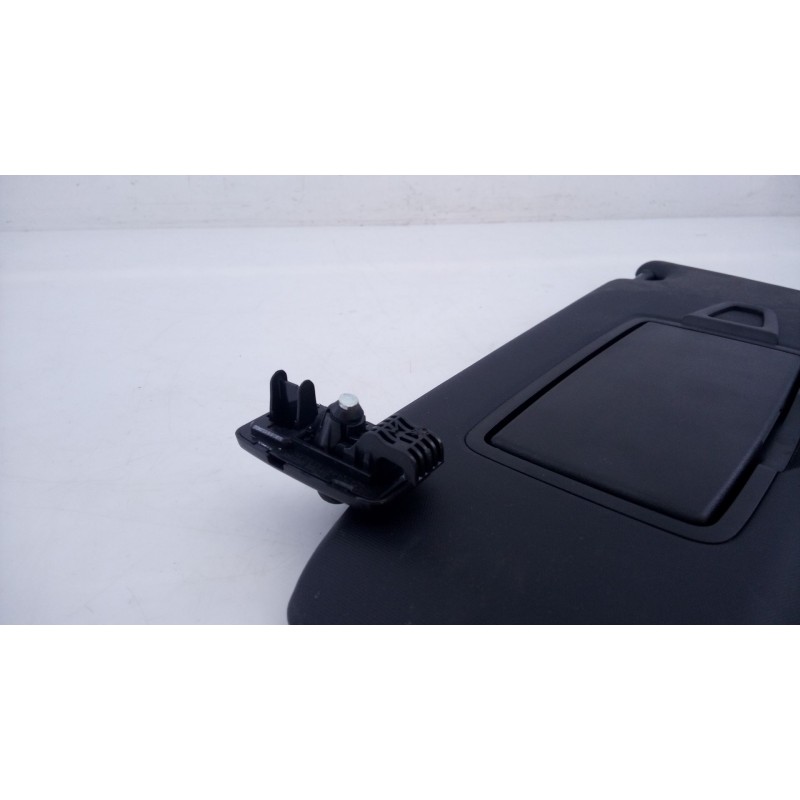 Recambio de parasol izquierdo para opel astra l 1.2 dynamic referencia OEM IAM   