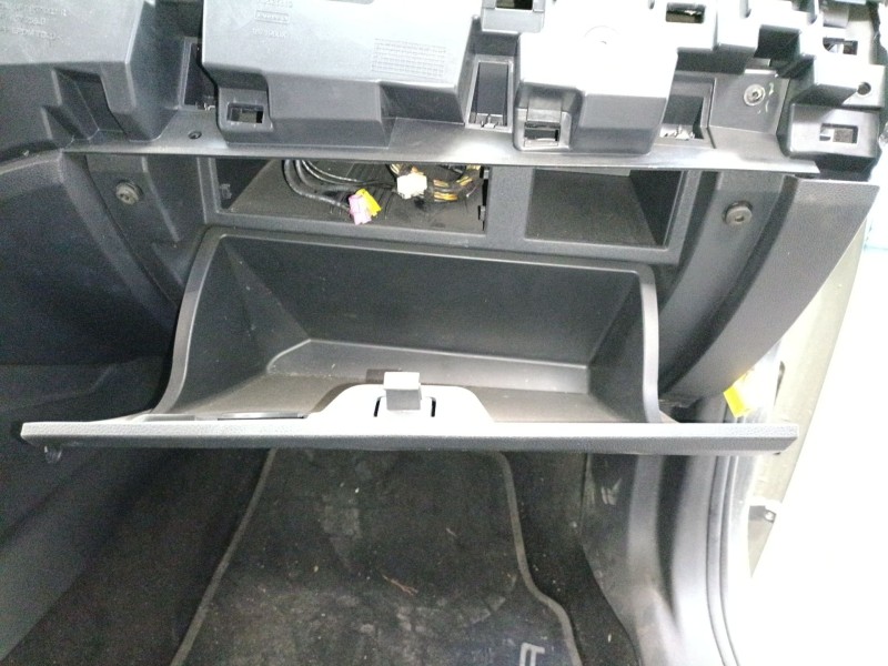 Recambio de guantera para seat ibiza v (kj1, kjg) 1.0 referencia OEM IAM   