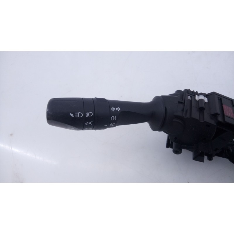 Recambio de mando intermitentes para toyota auris active referencia OEM IAM   