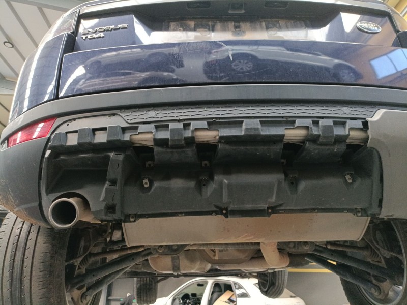 Recambio de paragolpes trasero para land rover range rover evoque (l538) 2.2 d 4x4 referencia OEM IAM   