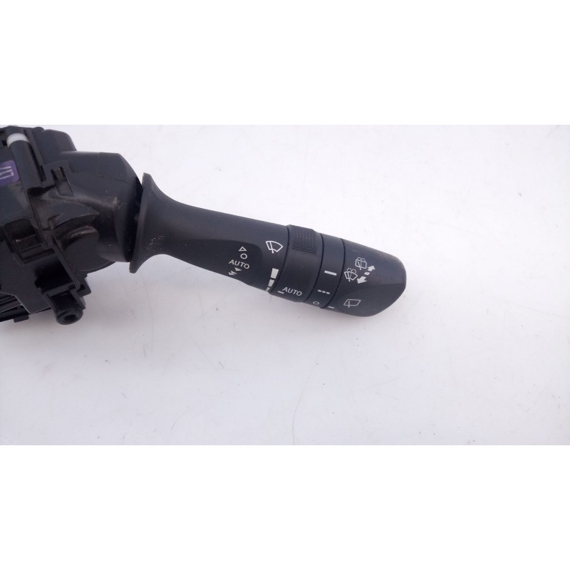 Recambio de mando limpia para toyota auris active referencia OEM IAM   