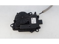 Recambio de motor cierre centralizado porton para land rover range rover velar referencia OEM IAM C03747106  