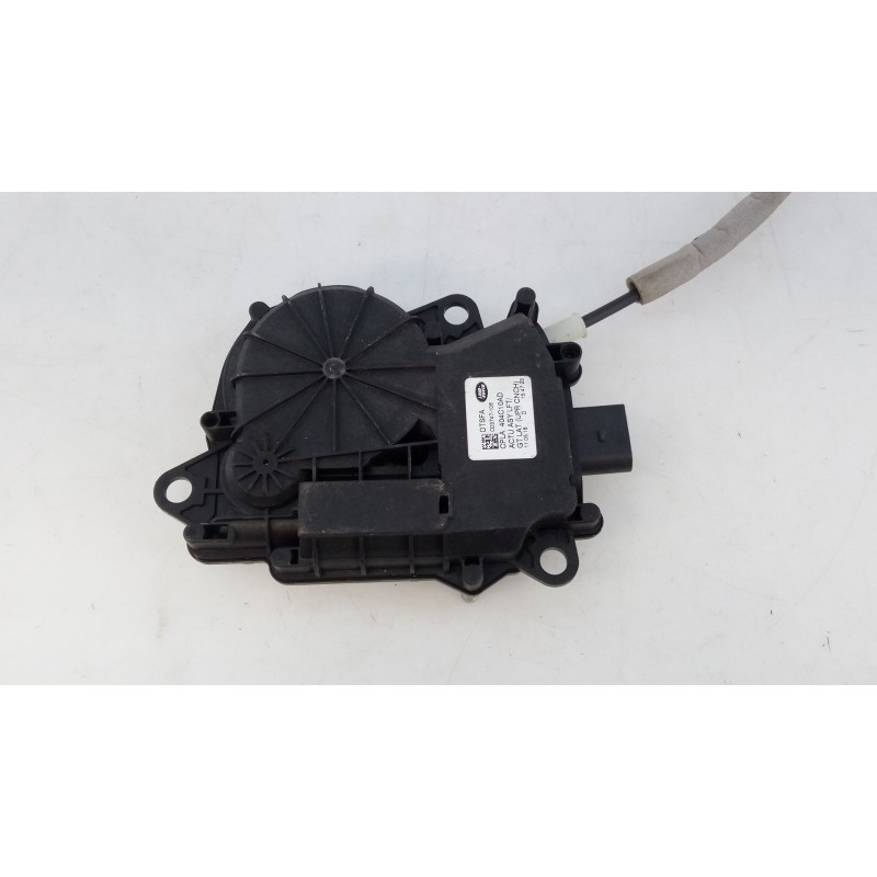 Recambio de motor cierre centralizado porton para land rover range rover velar referencia OEM IAM C03747106  