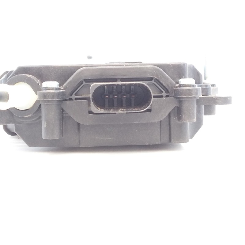 Recambio de motor cierre centralizado porton para land rover range rover velar referencia OEM IAM C03747106  