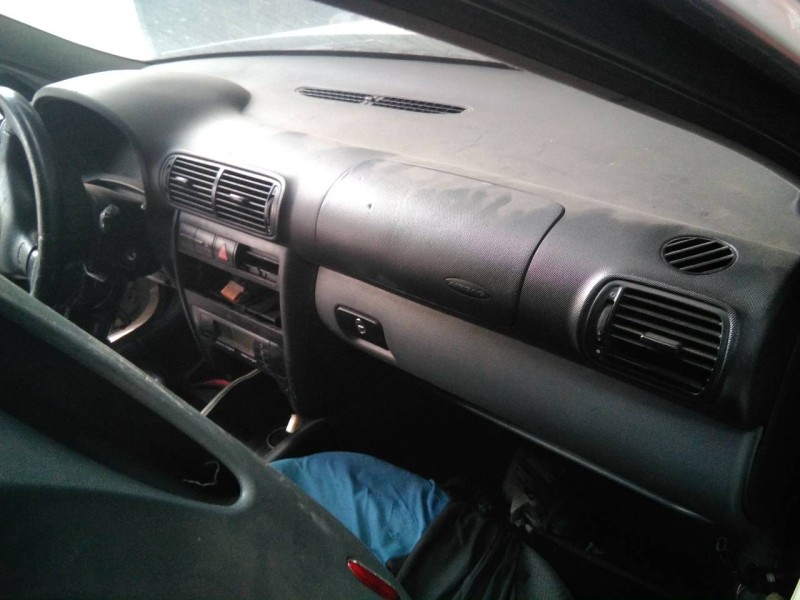 seat toledo (1m2) del año 1999