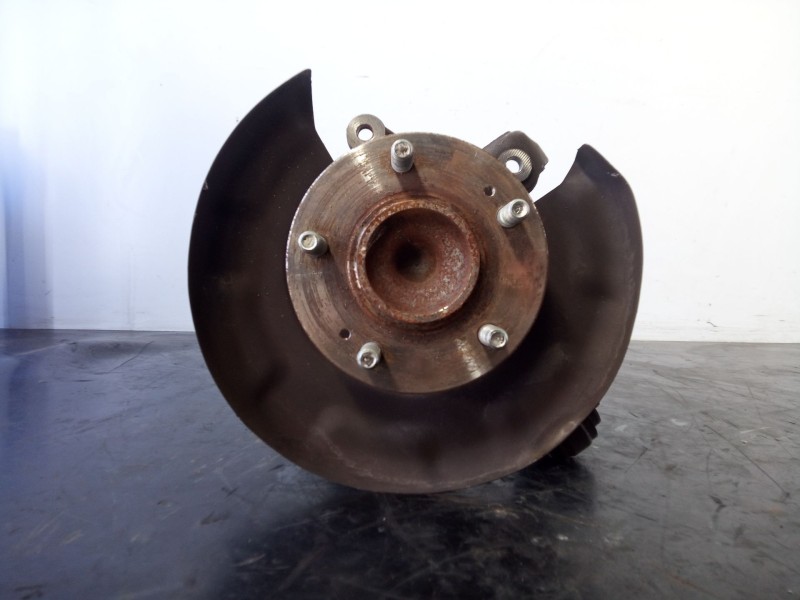 Recambio de mangueta trasera izquierda para hyundai i30 (gd) trend referencia OEM IAM JDRR14LHA6400  P1-A4-13