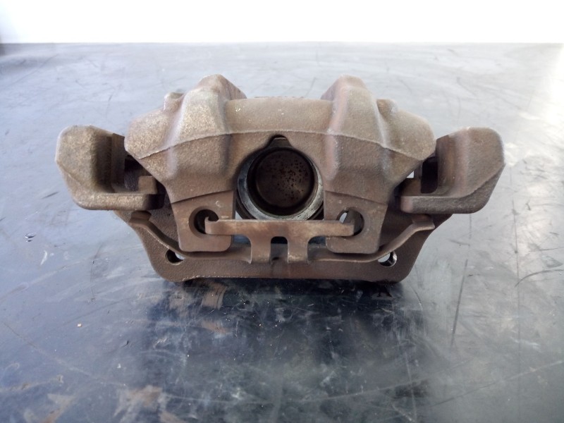 Recambio de pinza freno delantera derecha para bmw serie 3 lim. (f30) 316d referencia OEM IAM W09091255P  B5-28