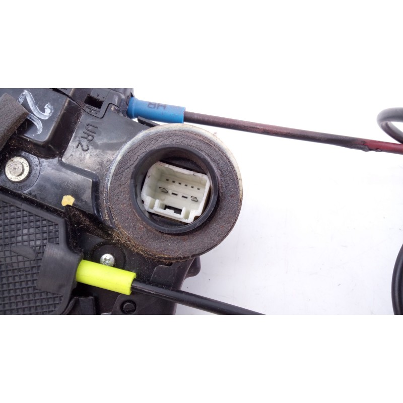 Recambio de cerradura puerta trasera derecha para toyota auris active referencia OEM IAM   
