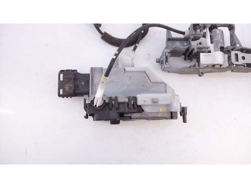 Recambio de cerradura puerta trasera izquierda para peugeot 5008 referencia OEM IAM 2030A1601J6  