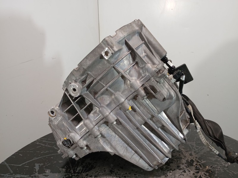 Recambio de caja cambios para ssangyong tivoli 1500 tgdi 135 cv / 99 kw referencia OEM IAM 3102035320  M1-A3-138