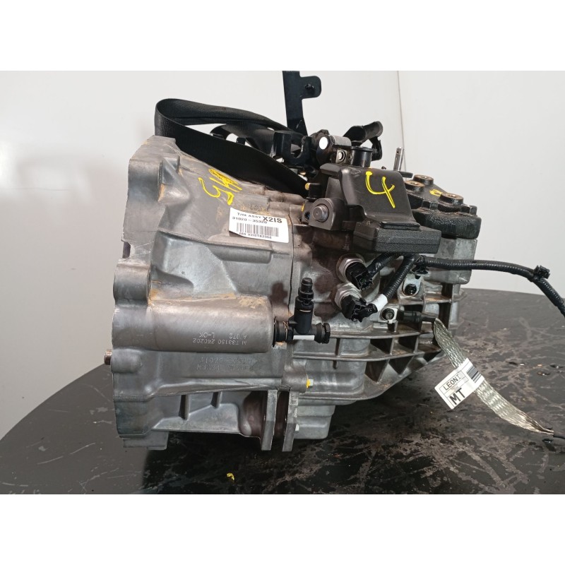 Recambio de caja cambios para ssangyong tivoli 1500 tgdi 135 cv / 99 kw referencia OEM IAM 3102035320  M1-A3-138