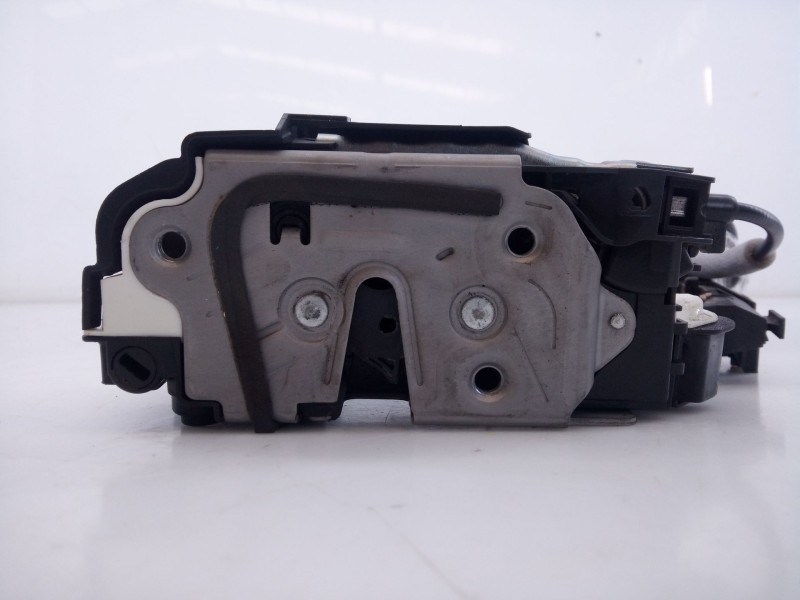 Recambio de cerradura puerta trasera derecha para seat leon style 1200 tsi referencia OEM IAM 16E5K4839016AF  E2-A1-10-1