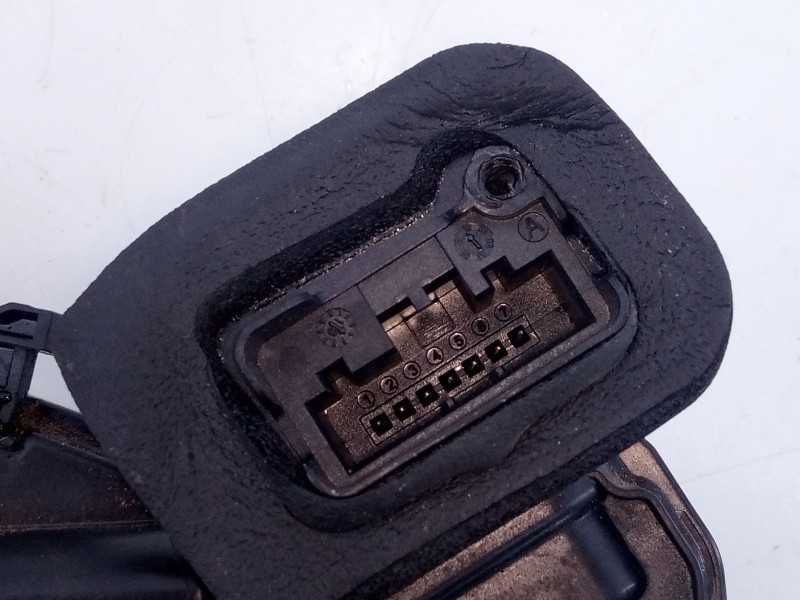 Recambio de cerradura puerta trasera derecha para seat leon style 1200 tsi referencia OEM IAM 16E5K4839016AF  E2-A1-10-1