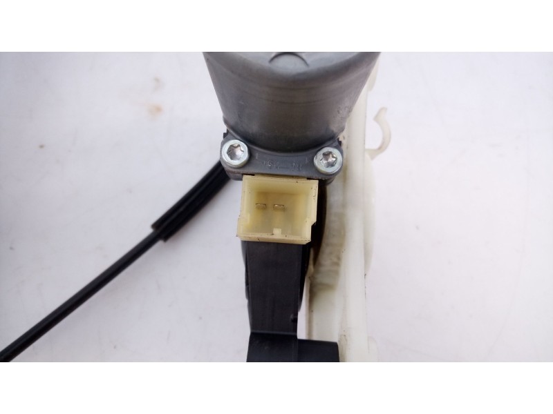 Recambio de elevalunas delantero izquierdo para seat leon style 1200 tsi referencia OEM IAM 0130822716  