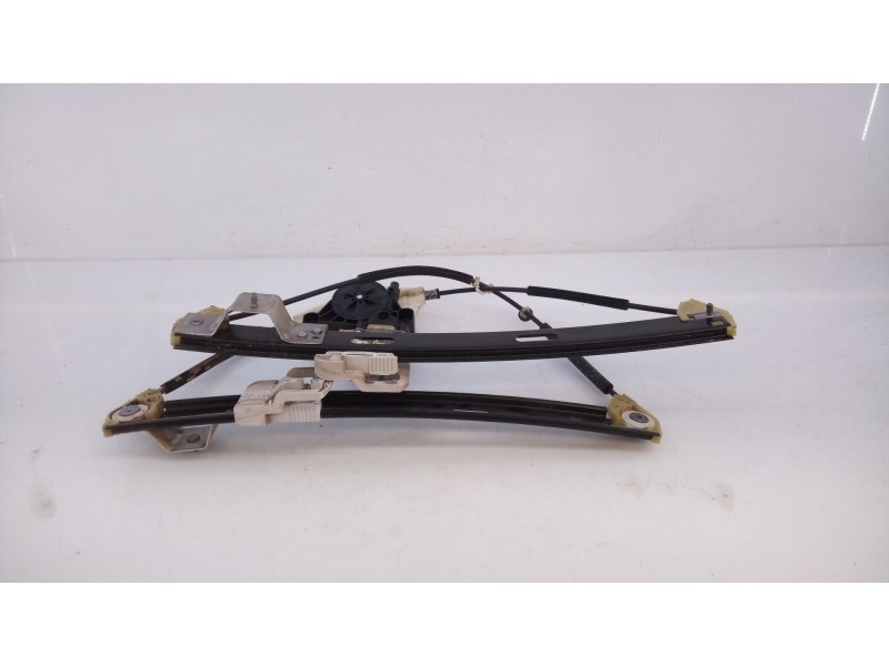 Recambio de elevalunas delantero izquierdo para seat leon style 1200 tsi referencia OEM IAM 0130822716  