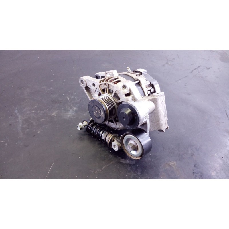 Recambio de alternador para hyundai tucson (nx4e, nx4a) 1.6 crdi referencia OEM IAM 373002U400  