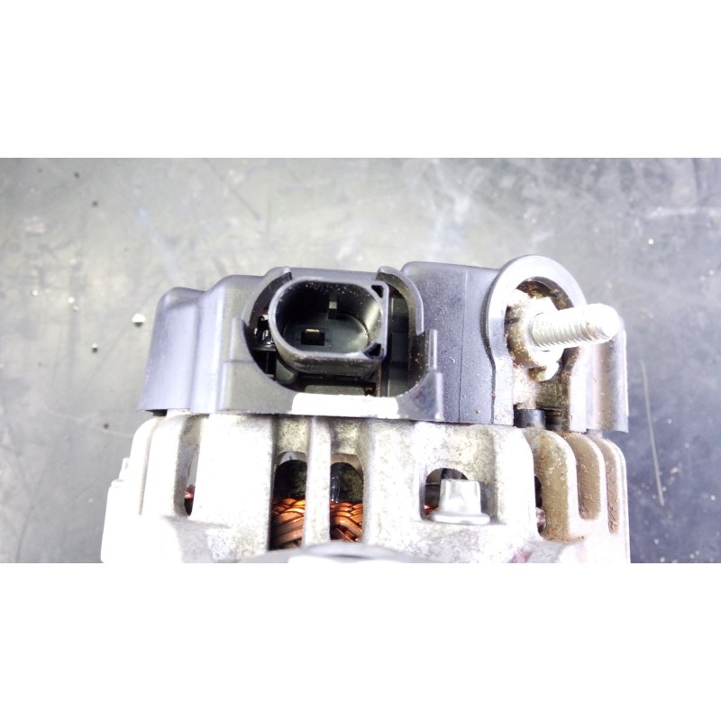 Recambio de alternador para hyundai tucson (nx4e, nx4a) 1.6 crdi referencia OEM IAM 373002U400  