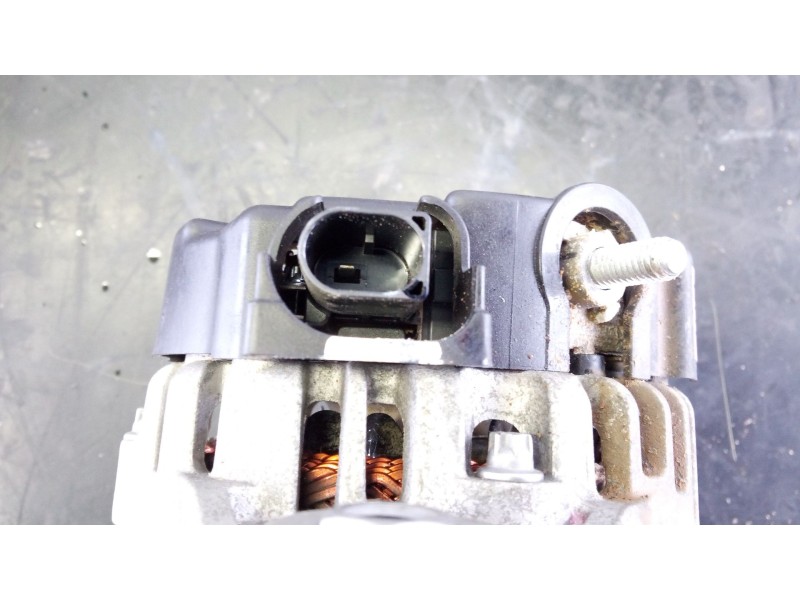 Recambio de alternador para hyundai tucson (nx4e, nx4a) 1.6 crdi referencia OEM IAM 373002U400  