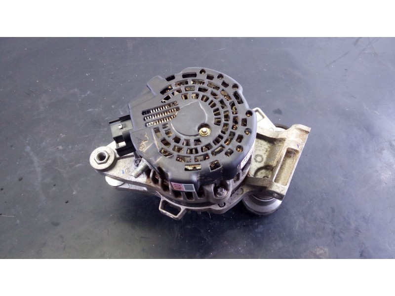 Recambio de alternador para hyundai tucson (nx4e, nx4a) 1.6 crdi referencia OEM IAM 373002U400  