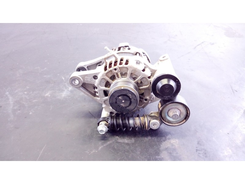Recambio de alternador para hyundai tucson (nx4e, nx4a) 1.6 crdi referencia OEM IAM 373002U400  