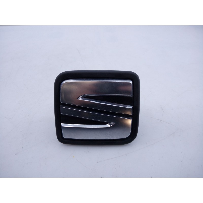 Recambio de maneta exterior porton para seat leon style 1200 tsi referencia OEM IAM 5FA827565D  E2-A1-23-2