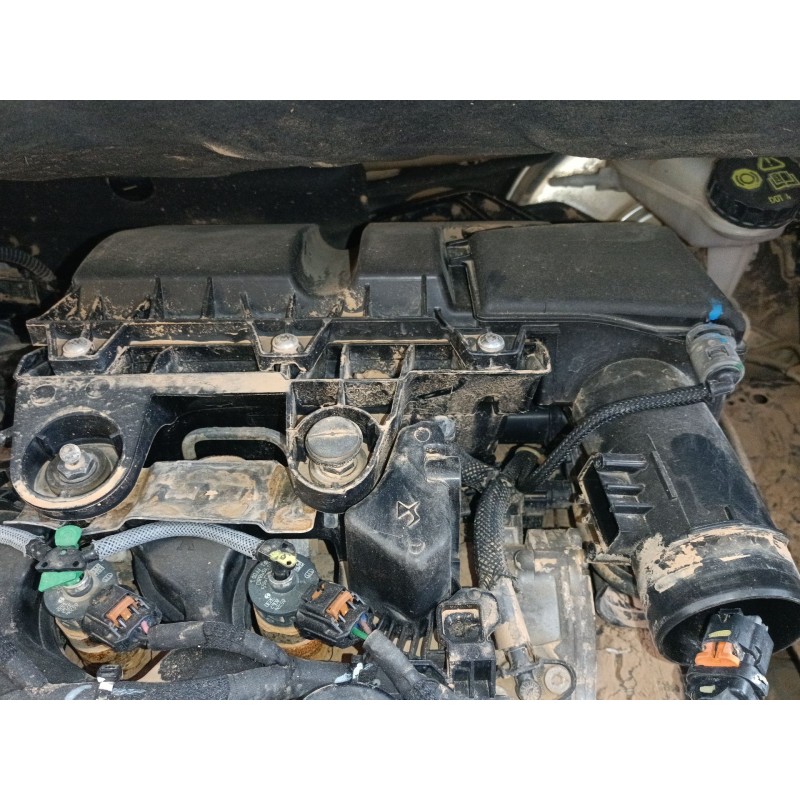 Recambio de filtro aire para peugeot rifter 1.5 bluehdi 130 referencia OEM IAM   